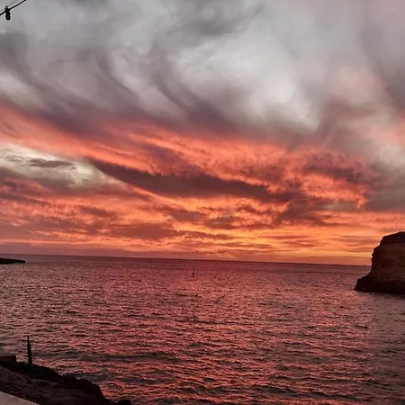 Lägenhet Gozo Coastal With Stunning Sea View, Free Private Parking, Ac & Wifi