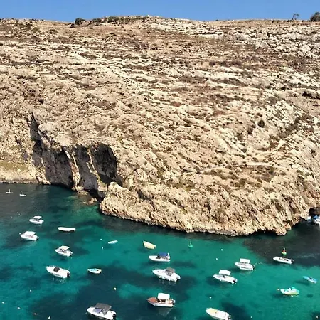 Gozo Coastal With Stunning Sea View, Free Private Parking, Ac & Wifi