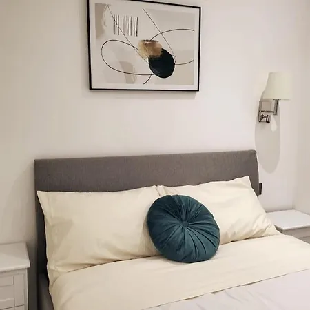 Gozo Coastal With Stunning Sea View, Free Private Parking, Ac & Wifi