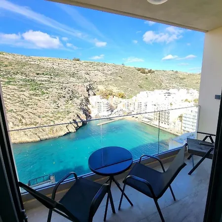 Gozo Coastal With Stunning Sea View, Free Private Parking, Ac & Wifi Lejlighed Xlendi